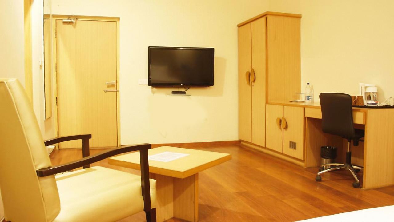 Classic Luxury Service Apartments Visákhapatnam Kültér fotó