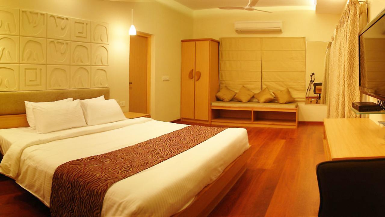 Classic Luxury Service Apartments Visákhapatnam Kültér fotó