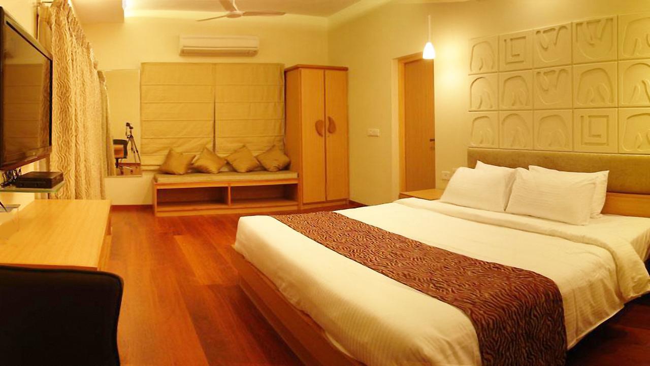 Classic Luxury Service Apartments Visákhapatnam Kültér fotó