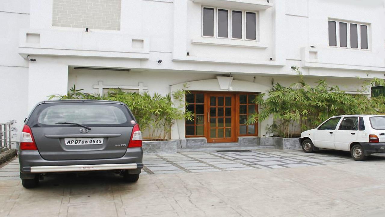 Classic Luxury Service Apartments Visákhapatnam Kültér fotó