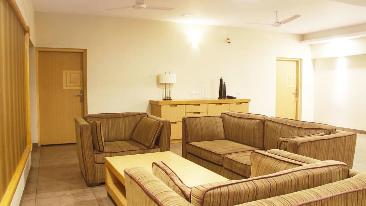 Classic Luxury Service Apartments Visákhapatnam Kültér fotó