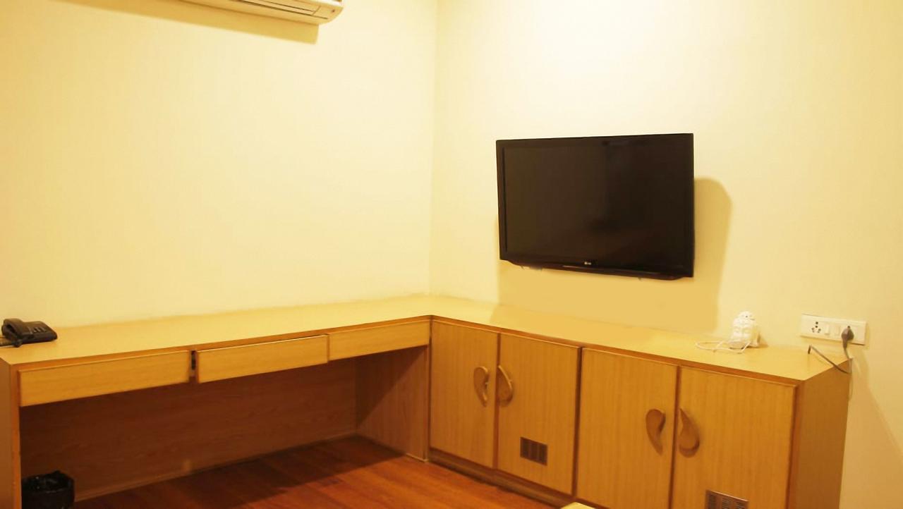 Classic Luxury Service Apartments Visákhapatnam Kültér fotó